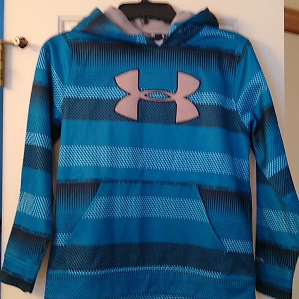 Boy's Under Armour hoodie, like new